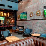 Courtyard By Marriott Detroit Downtown
