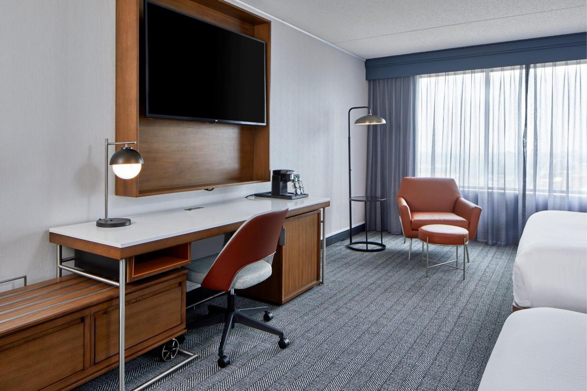 Hotel Courtyard By Marriott Downtown