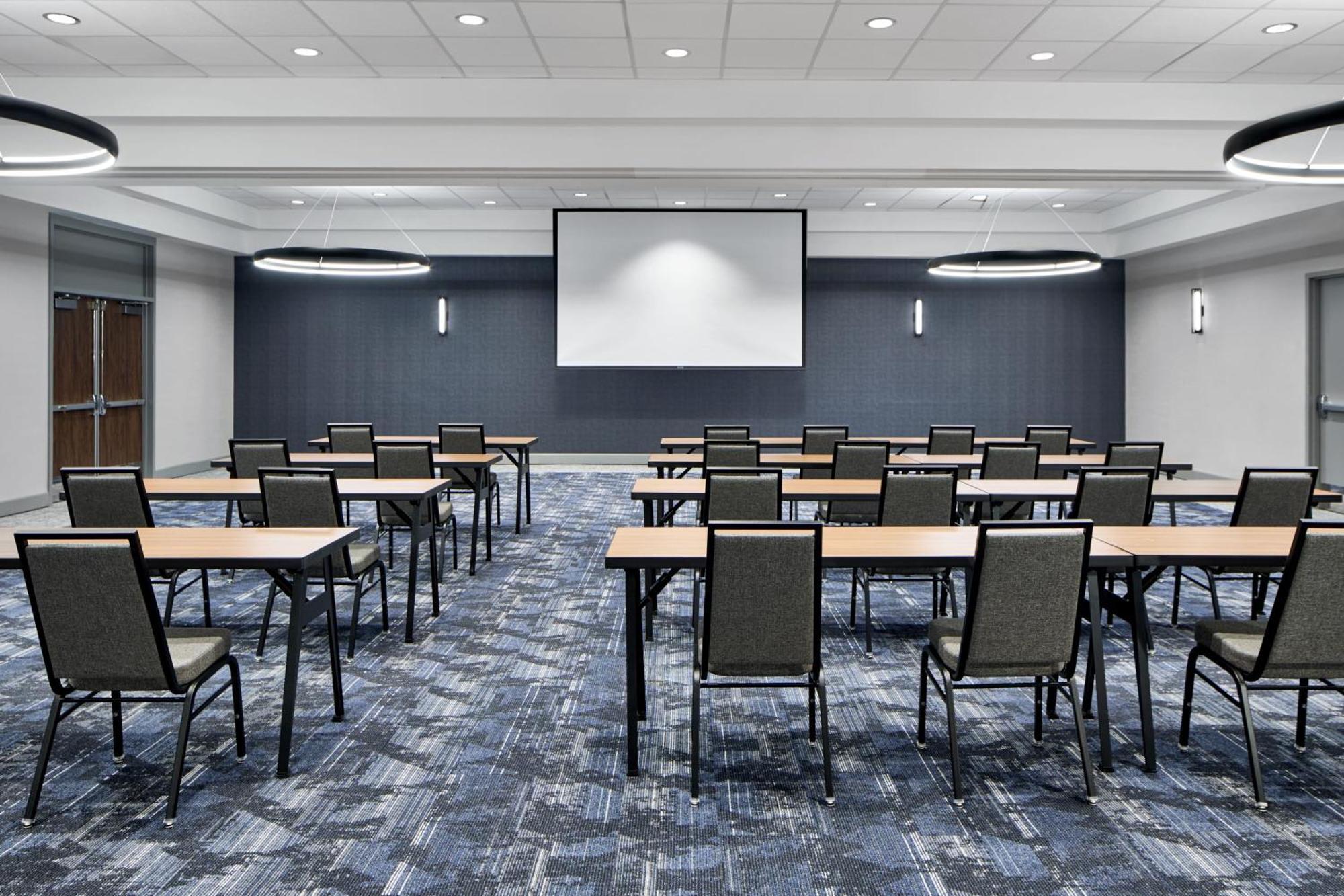 Hotel Courtyard By Marriott Downtown