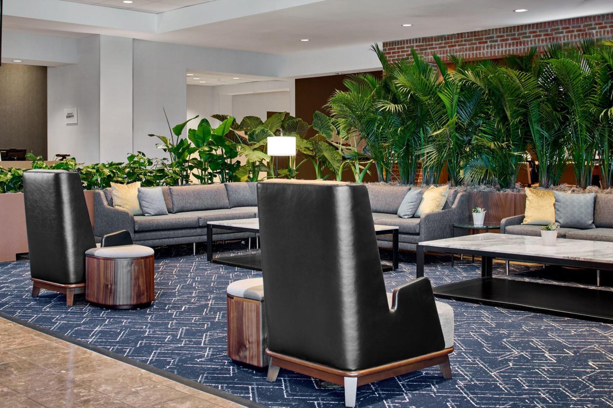 Courtyard By Marriott Downtown Hotel 3*
