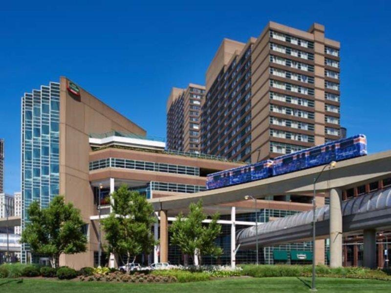 Courtyard By Marriott Downtown Detroit